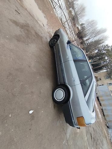 185 75 16с: Audi 80: 1987 г., Механика, Седан — 1