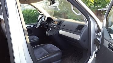 люк на бус: Volkswagen Multivan: 2010 г., 2 л, Автомат, Дизель, Минивэн — 5