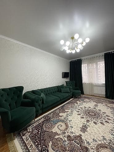 Стол жана отургуч комплекттери: Түз диван, Колдонулган — 4