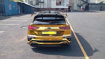 Комплект Kia, 2019 г., цвет - Золотой, Б/у