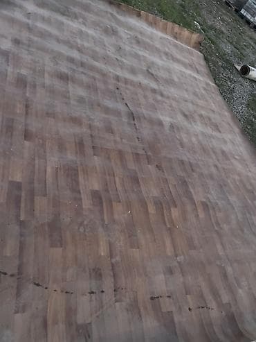 виниловый пол: Линолеум в рулоне, рисунок под древесный паркет. 3.35*4.35 - Основа — 1