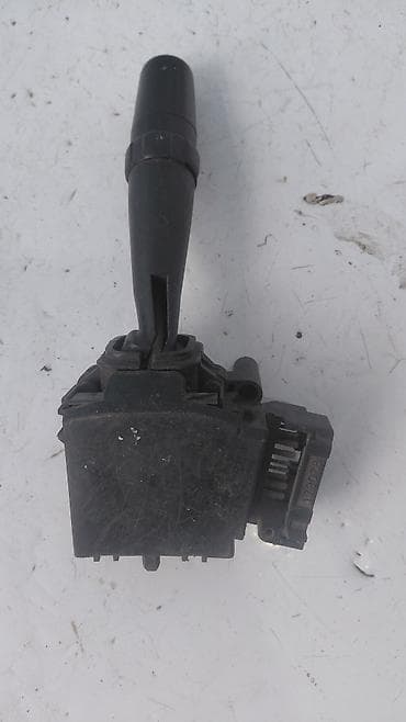 переключатель дворников: Форсунки стеклоомывателя Toyota, Б/у, Оригинал — 2