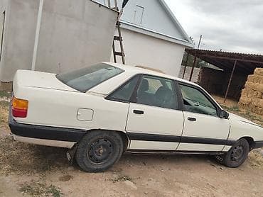 Audi 100: 1990 г., Кол менен иштөөчү, Седан — 2