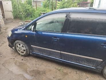 Toyota Ipsum: 2003 г., 2.4 л, Автомат, Газ, Минивэн — 7