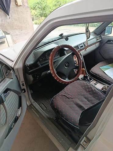 Продажа авто: Mercedes-Benz W124: 1991 г., 2.9 л, Механика, Дизель, Универсал — 5