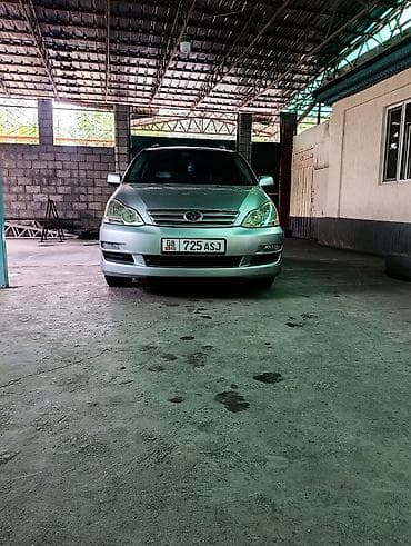 сира: Toyota Avensis Verso: 2006 г., Минивэн — 2