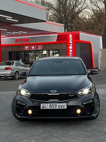 Kia K3: 2019 г., Робот, Бензин, Хэтчбэк