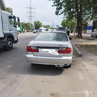 фит приматок: Nissan Primera: 1999 г., Седан — 3