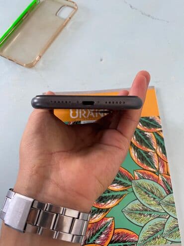 чехол на редми 10 с: IPhone 11, Б/у, 128 ГБ, Черный, Чехол, Коробка, 76 % — 5