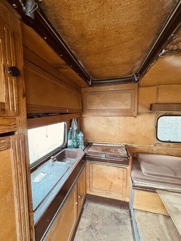 дом меняю: Срочно! Цена договорная. Продаю дом на колёсах 
Уютный и компактный — 5