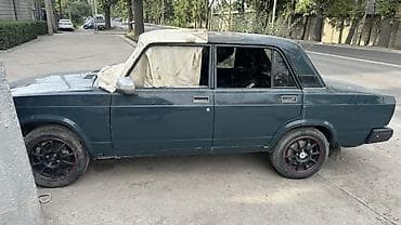 авто матор: ВАЗ (ЛАДА) 2107: 2005 г., Механика, Седан — 1