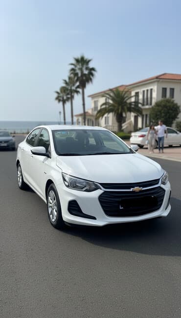 Chevrolet : 2020 г., 1 л, Автомат, Бензин, Седан