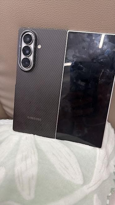 Мобильные телефоны и аксессуары: Samsung Galaxy Z Fold 7, Б/у, 512 ГБ, цвет - Белый — 1