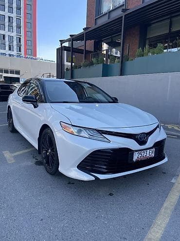 camry: Toyota Camry: 2020 г., 2.5 л, Автомат, Гибрид, Седан — 3