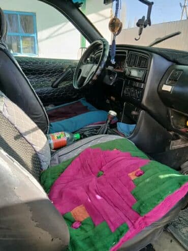 авто не рабочий: Volkswagen Passat Variant: 1993 г., 1.8 л, Механика, Бензиновая, Универсал — 7