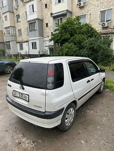телешка на авто: Toyota Raum: 2000 г., 1.5 л, Автомат, Бензин, Хэтчбэк — 3