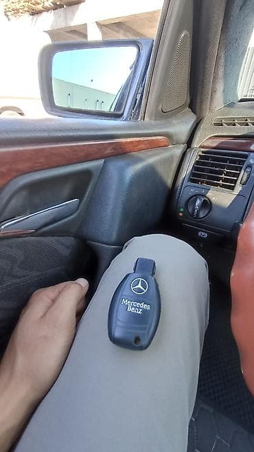 шины на карнивал: Mercedes-Benz E-Class: 1999 г., 2.3 л, Механика, Бензин, Седан — 2