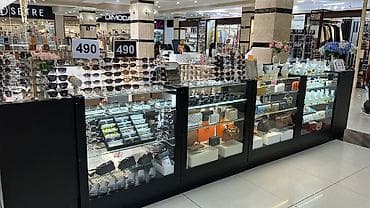 островков: Островок в ТЦ, 10 м² — 3