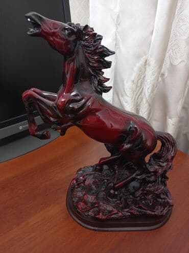 купить коран на русском языке в бишкеке: Продаю сувениры. Цена за одну статуэтку — 4