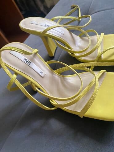 шлепка: Босоножки, 39, Alaska, Новый, цвет - Желтый, Платная доставка, Самовывоз — 2