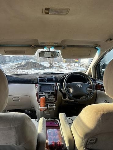 Toyota Ipsum: 2003 г., 2.4 л, Автомат, Бензин, Минивэн