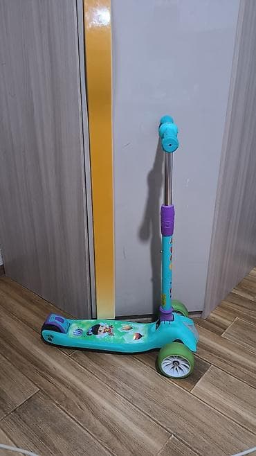 third edition solution: Детский самокат, Трёхколёсный, Б/у — 1