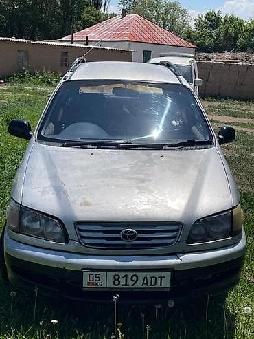 ио пинин: Toyota Ipsum: 1997 г., 2 л, Механика, Бензин, Минивэн — 8