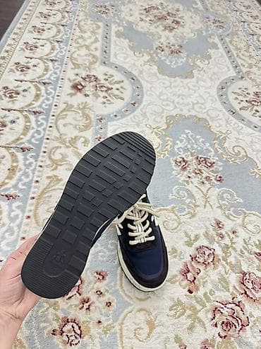 кеды dior: Кроссовки (2 модели), размер 42. 1) Nike, без коробки — 7000 сом - — 3