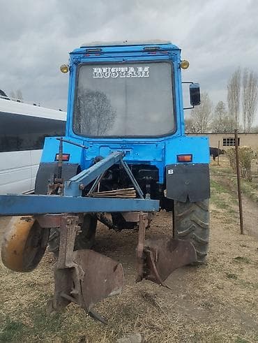 Агродроны: Трактор колесный, с кабиной. - Цвет: синий. Закрытая остекленная — 6