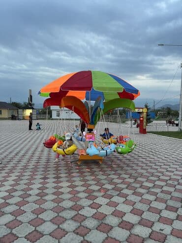 прокат военных костюмов для детей: Детская карусель — отличное состояние, готова к работе! Продаю яркую — 6