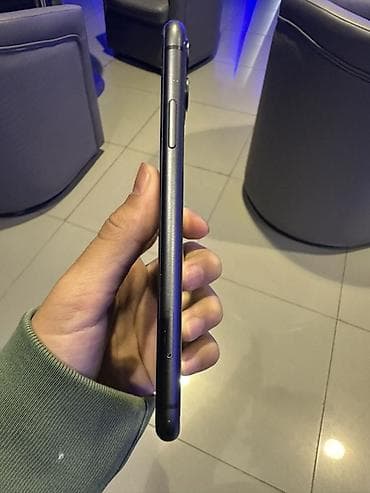 poco g4: IPhone 11, Черный — 2