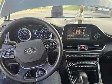 geely l7: Hyundai Grandeur: 2019 г., 2.4 л, Автомат, Гибрид, Седан — 4