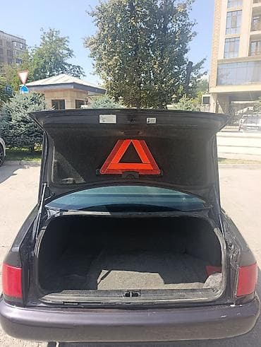 Продажа авто: Audi A6: 1995 г., 2.6 л, Механика, Бензин, Седан — 9
