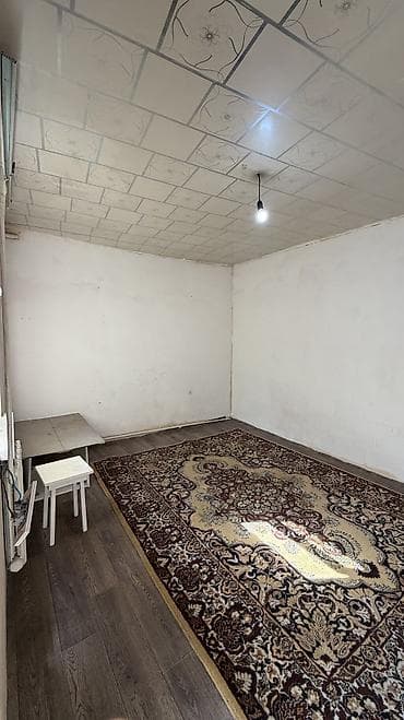 osh flat: Сдаётся просторная комната в районе Рабочий городок. Комната большая — 3