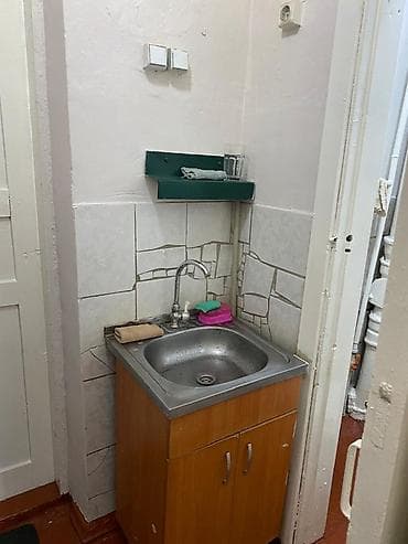 слаю комнату: 1 комната, С мебелью частично — 3