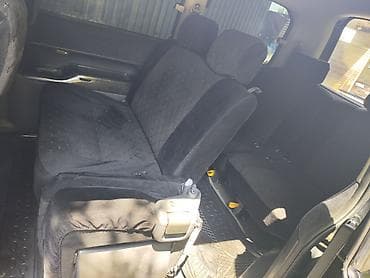 дом колёсах: Honda Stepwgn: 2004 г., 2 л, Автомат, Бензин, Минивэн — 4