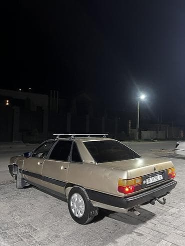 ауди перходка: Audi 100: 1985 г., 1.8 л, Ручные, Бензин, Седан — 3