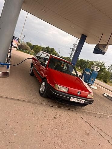 Volkswagen Passat Variant: 1993 г., Бензин, Универсал