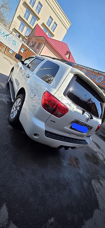 Продажа авто: Toyota Sequoia: 2015 г., 5.7 л, Автомат, Газ, Внедорожник — 4
