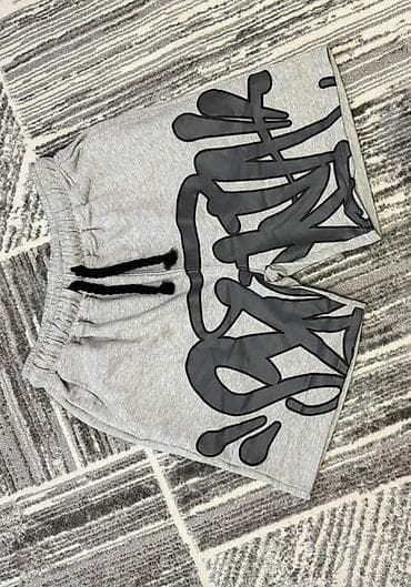 мурской кийим: Комплект уличной одежды: шорты и футболка - Шорты: светло‑серые — 1