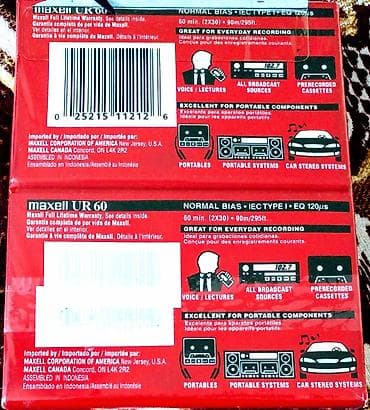 Наушники: Аудиокассеты Maxell UR 60 (IEC Type I, Normal Bias, EQ 120 μs) - — 2