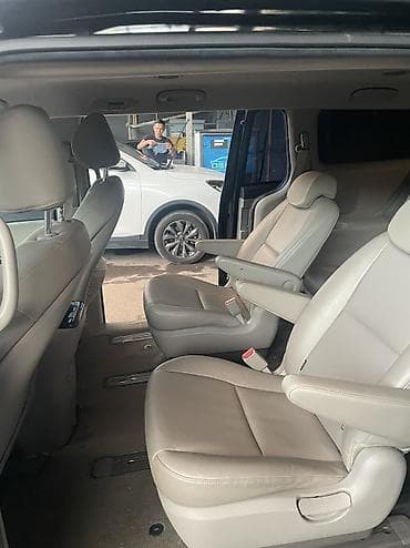 transporter multivan: Kia Carnival: 2019 г., 2.2 л, Автомат, Дизель, Минивэн — 7