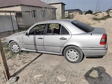v class: Mercedes-Benz C-Class: 1993 г., 1.8 л, Механика, Бензин, Седан — 2