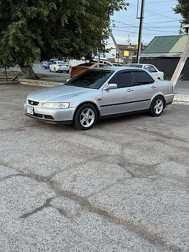 Honda Accord: 2000 г., Автомат, Бензин, Седан