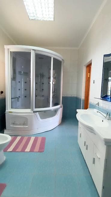 Апартаменты с видом на озеро (до 15+ человек, 300кв.м, 3 спальни, 2 — 8