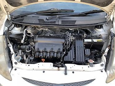 кассеты аудио: Honda Fit: 2002 г., 1.3 л, Вариатор, Бензин, Хэтчбэк — 9