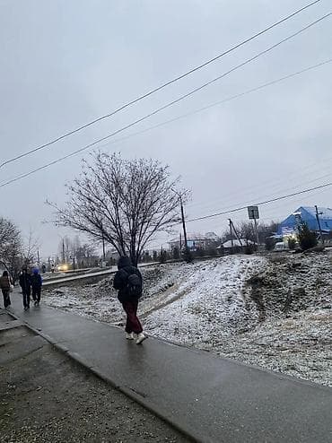 продаю дом ак суу: 90 м², 4 комнаты, Утепленный, Забор, огорожен — 6