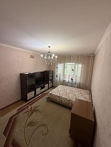 Сдаётся уютная комната с мебелью и лоджией, расположенной в 5-м — 1