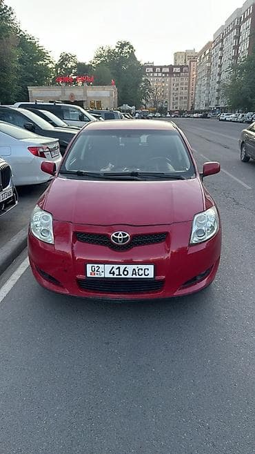 windom 2003: Toyota Auris: 2008 г., Автомат, Бензин, Хэтчбэк — 1