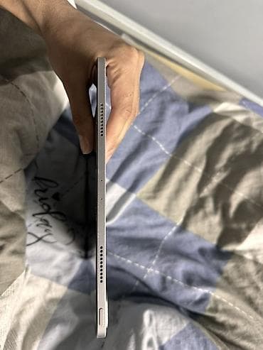 Планшеты: Планшет, Apple, Классический цвет - Серебристый — 3